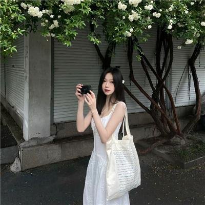 日安，朵朵